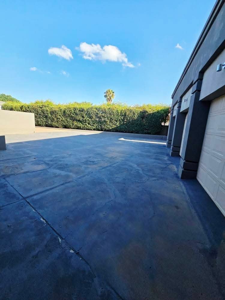 5 Bedroom Property for Sale in Irene Park North West